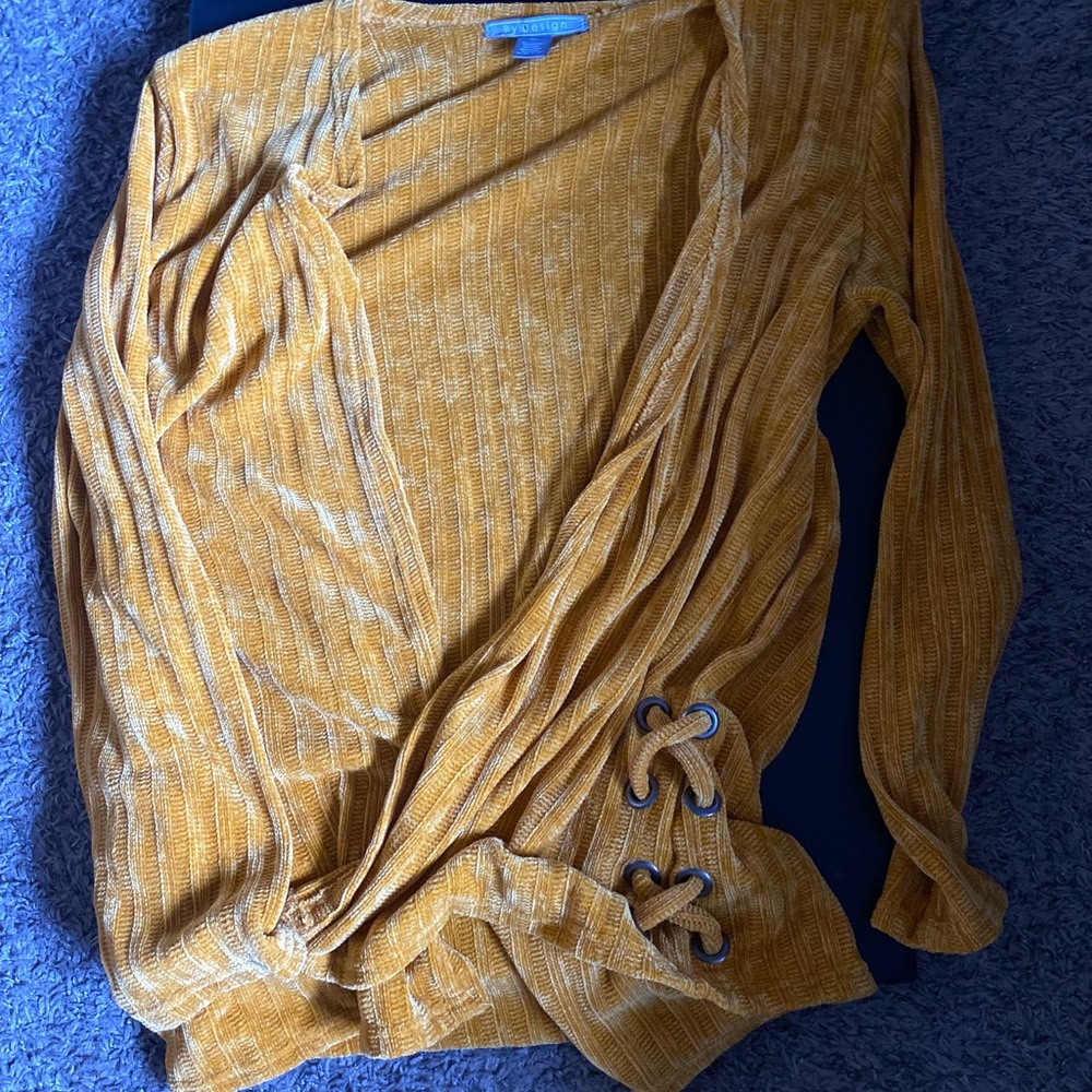 Yellow sweater